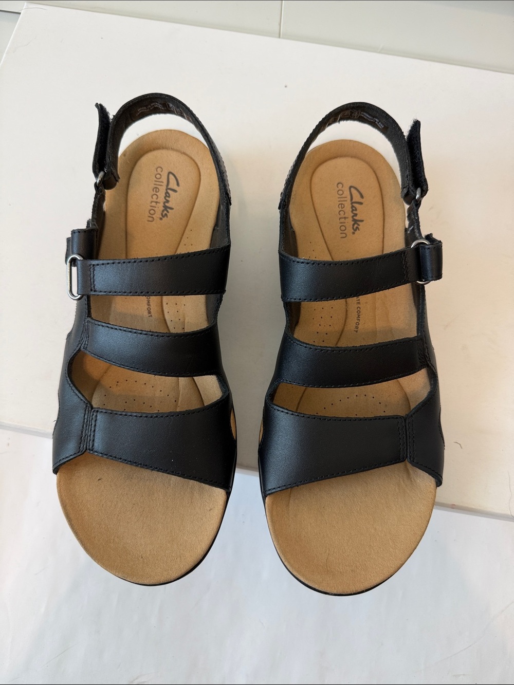 Clark’s Laurleann Women’s Black Leather Strappy Sandal